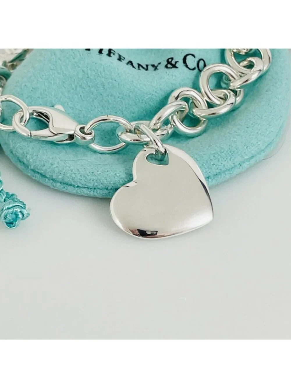 8" Tiffany & Co Puffed Puff Double Cutout Heart Tag Charm Bracelet in Silver - Picture 4 of 5